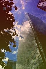 AMD需要继续抢占更多市场份额英特尔不能再失去自留地