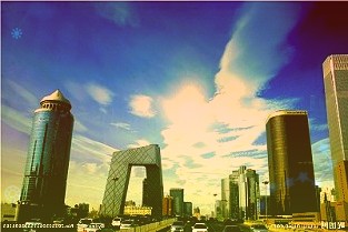 瞿颖的毛利率近几年来一直在下降你认为还有其他原因吗